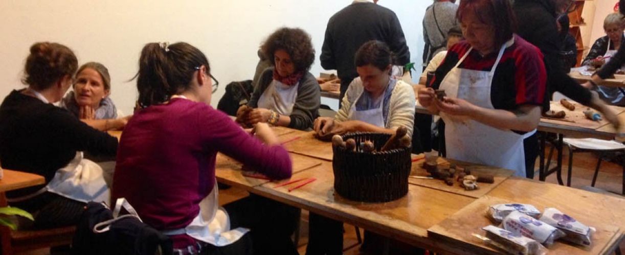 Acercamos a docentes al artista Fernando Casasempere con talleres y visitas guiadas a exposición