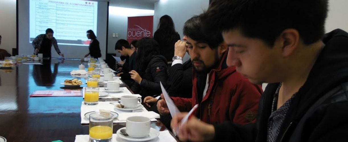Acompañamos a 40 alumnos escolares y universitarios con programas de tutorías