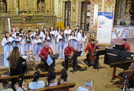 Promovemos la música patrocinando al coro de alumnos de la SIP en su viaje a Bolivia