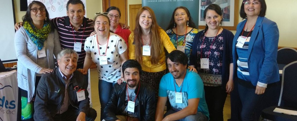 Fundación LarrainVial respalda a ONG Canales en capacitación a profesores