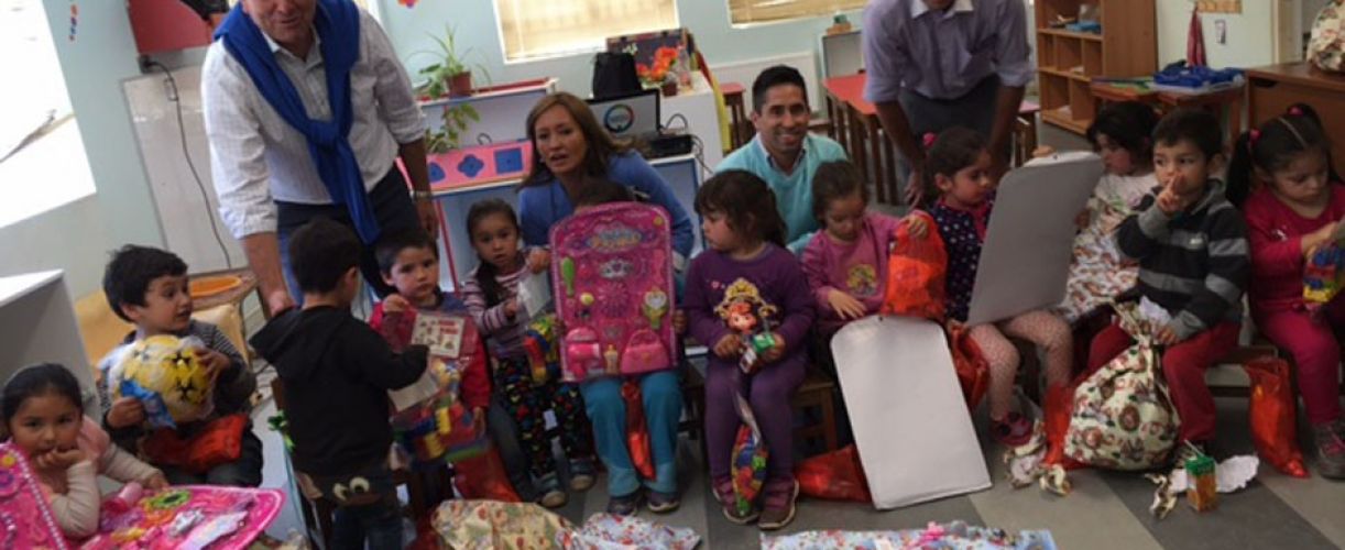 Celebración de Navidad en jardines infantiles de Santiago, Viña y Concepción