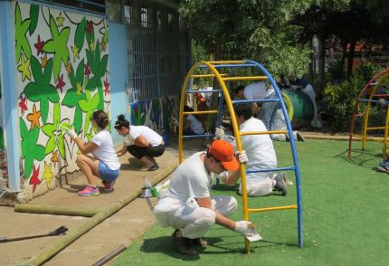 Mejoramos infraestructura y plantamos áreas verdes en colegios y jardines