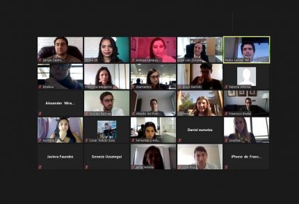 Voluntarios de LarrainVial de las Tutorías de Belén Educa participan en el cierre de la edición 2020