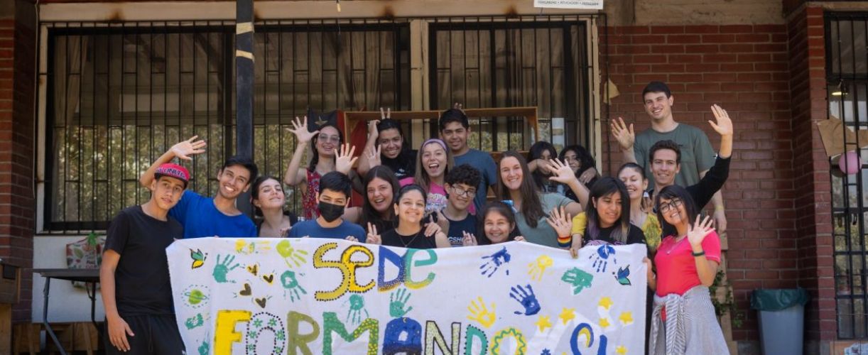 CORPORACIÓN FORMANDO CHILE - Mentorías Formando Chile