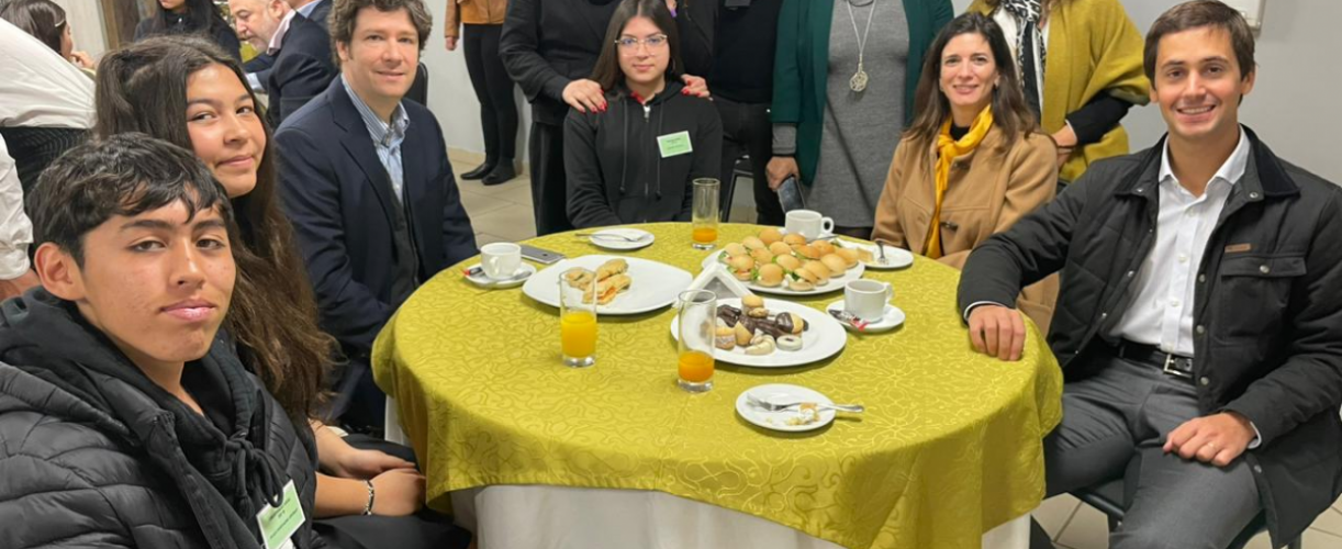 LarrainVial y Fundación Belén Educa unen fuerzas para inspirar a estudiantes de Educación Media