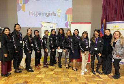 Promoviendo la formación profesional junto a Inspiring Girls