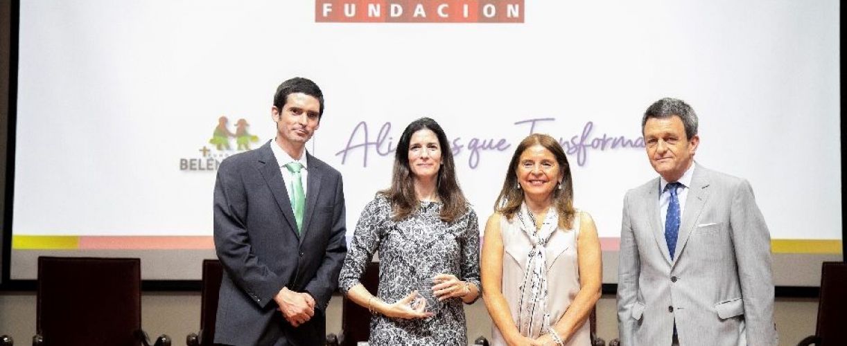 Fundación Belén Educa reconoció a LarrainVial en Alianzas que transforman