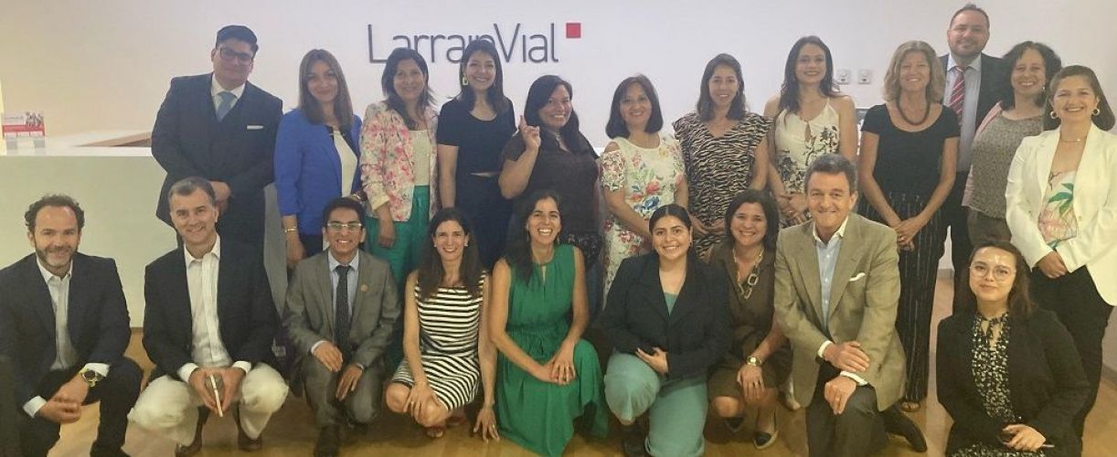 LarrainVial recibe a los 10 ganadores del premio Elige Innovar