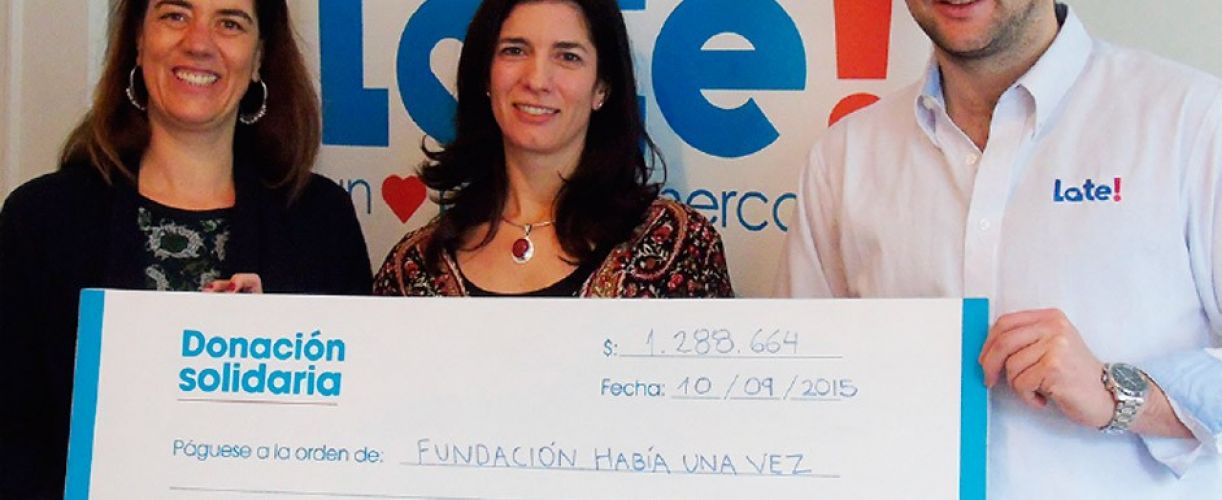 Agua Late en oficinas de LarrainVial apoya a Fundación Había una Vez