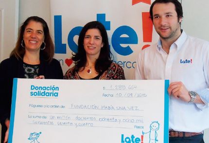 Agua Late en oficinas de LarrainVial apoya a Fundación Había una Vez