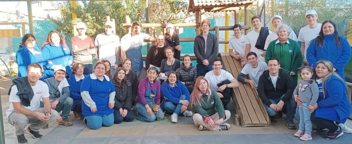 Segundo voluntariado 2024 de LarrainVial junto a Fundación Ilumina