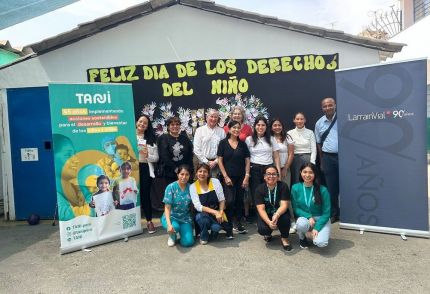 Voluntariado de LarrainVial Perú junto a la Asociación Taller de Niños