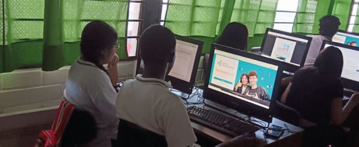 Impulsa Tus Finanzas – Junior Achievement Chile